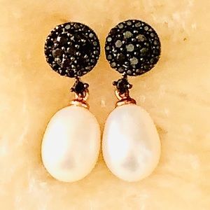 HONORA Pearl and Black Spinel earrings